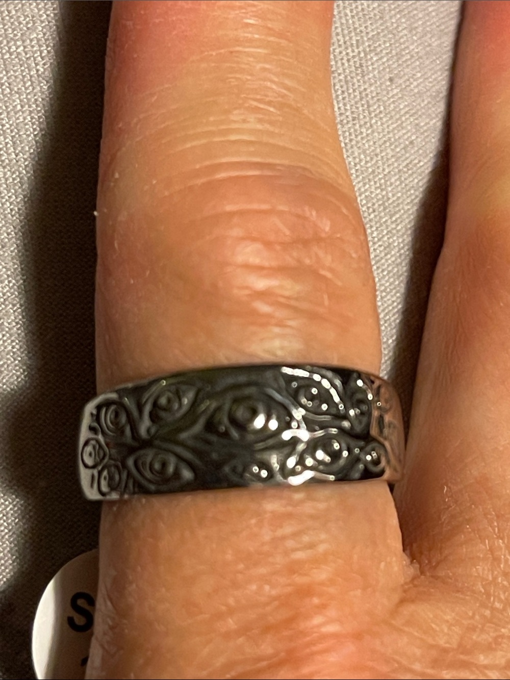 Pamtier Silver Tone Men’s Vintage Engraved Band Ring - Size 10 NWT